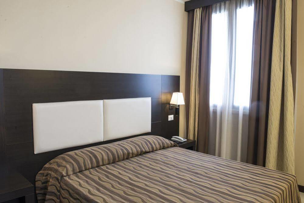 Hotel Corte Business Cavriago Extérieur photo